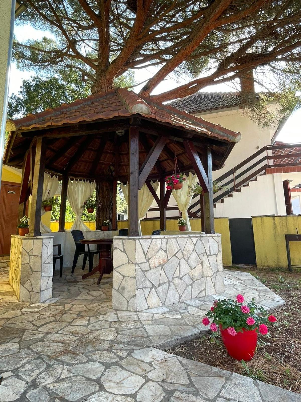 Apartments Villa-G Lustica Tivat Dış mekan fotoğraf