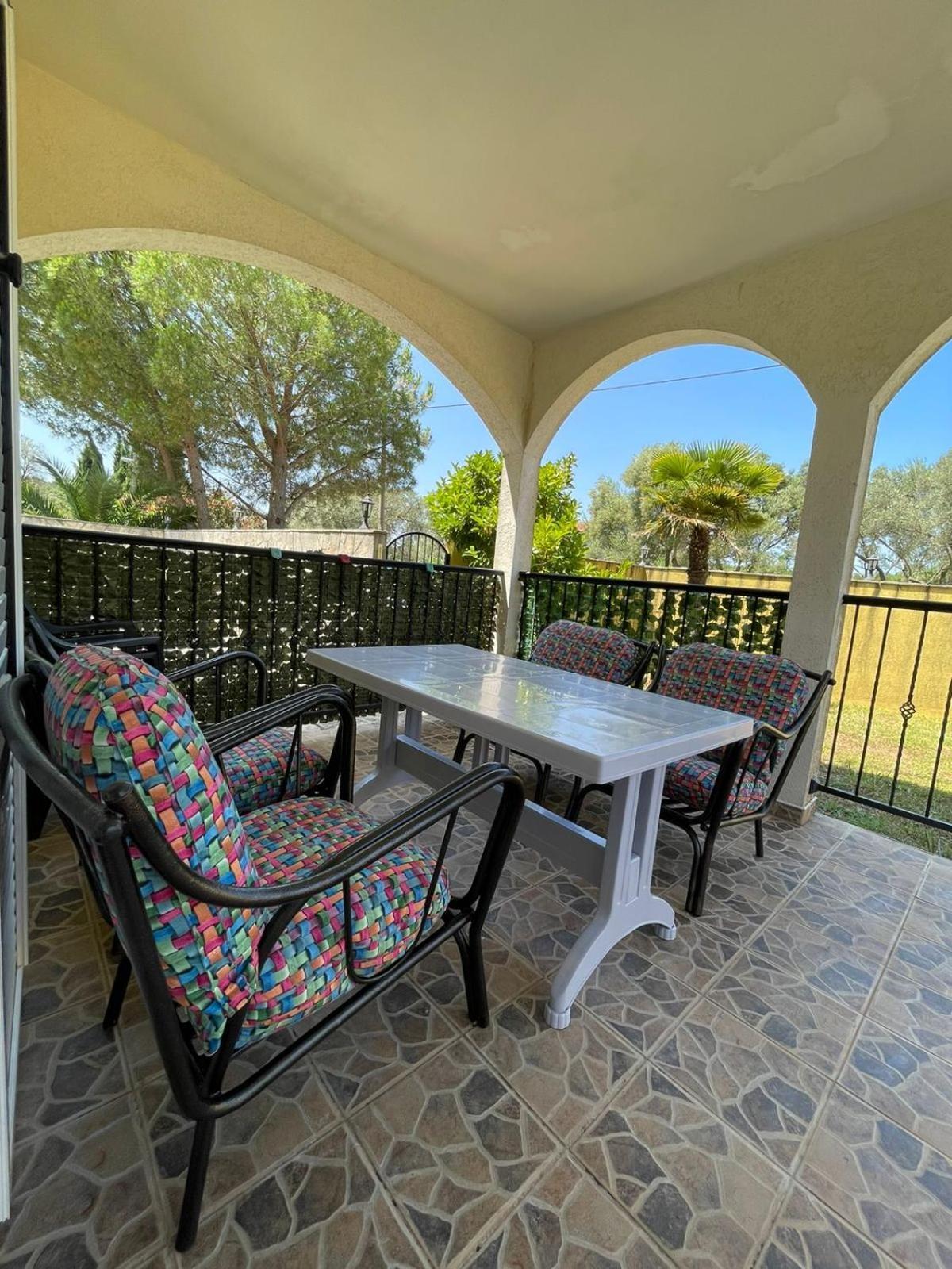 Apartments Villa-G Lustica Tivat Dış mekan fotoğraf