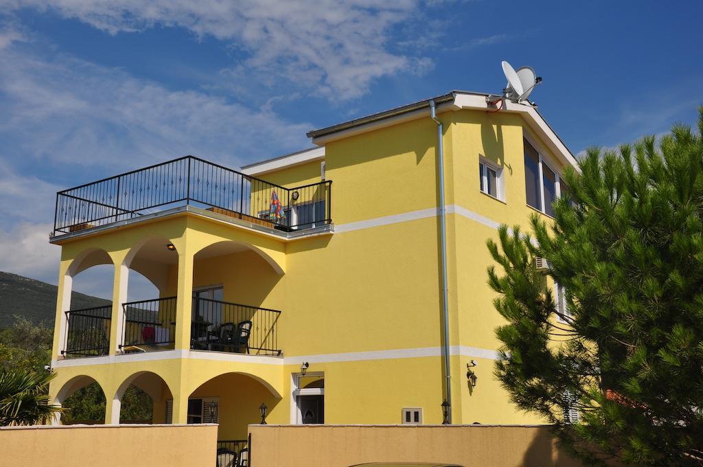 Apartments Villa-G Lustica Tivat Dış mekan fotoğraf